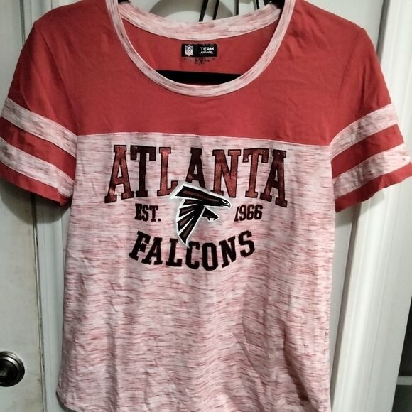 NFL Women Red & Black Atlanta Falcons With Crew Neck T Shirt - Picture 1 of 4